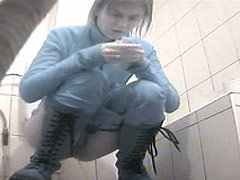 peeing girl